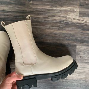Chunky leather platform chelsea boots